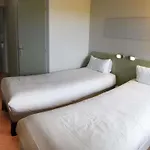 Ibis Budget Laval 2*