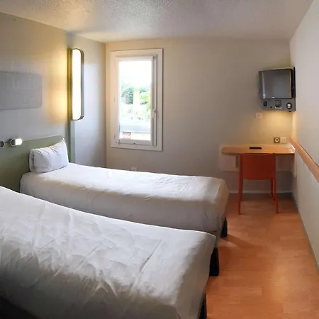 Hotel Ibis Budget Laval 2*