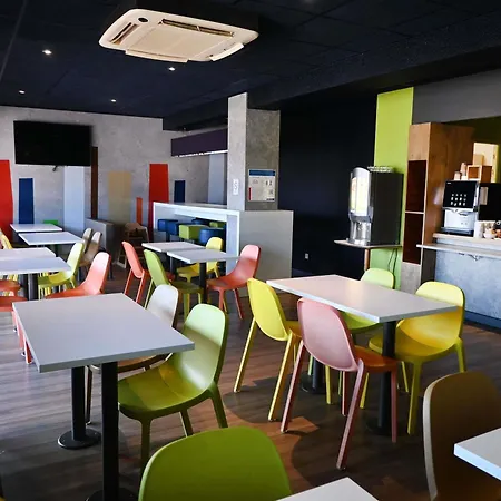 Ibis Budget Laval ホテル 2*
