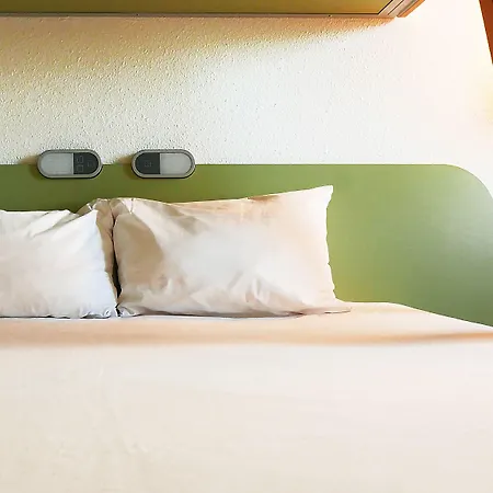 Hotel Ibis Budget Laval Bonchamp Les Laval