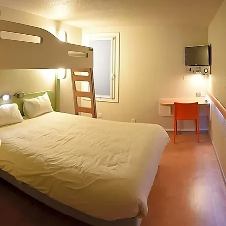 Ibis Budget Laval Hotel 2*