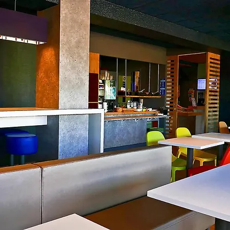 Ibis Budget Laval Hotel 2*