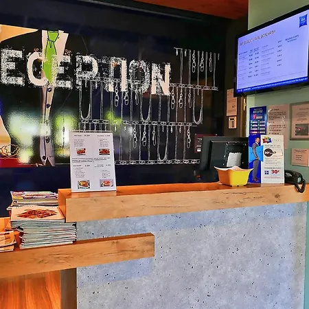 Ibis Budget Laval ホテル