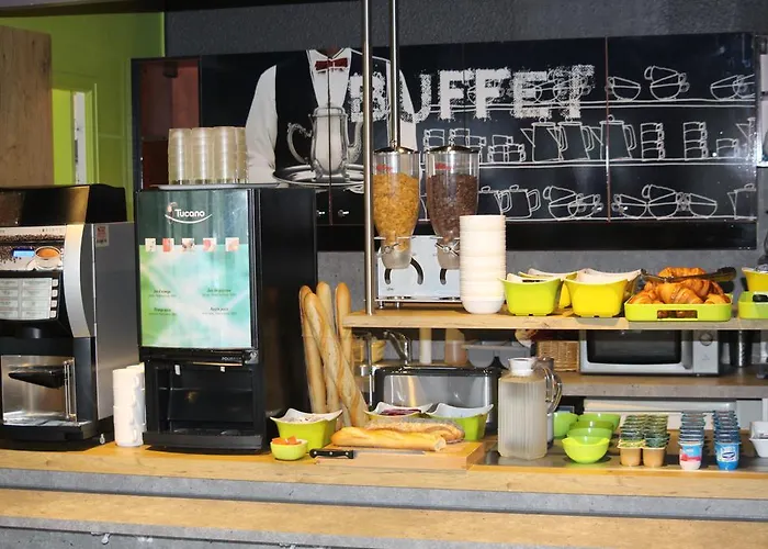 Ibis Budget Laval 호텔