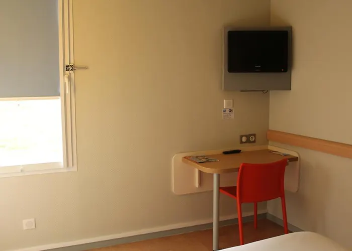 Hotel Ibis Budget Laval 2*