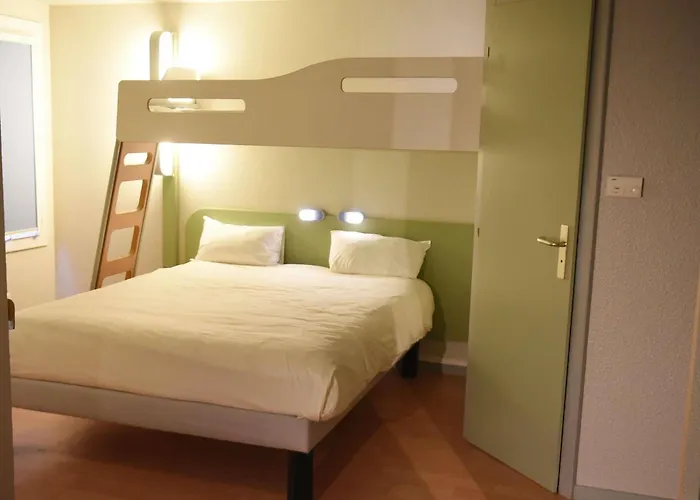 Hotel Ibis Budget Laval 2*