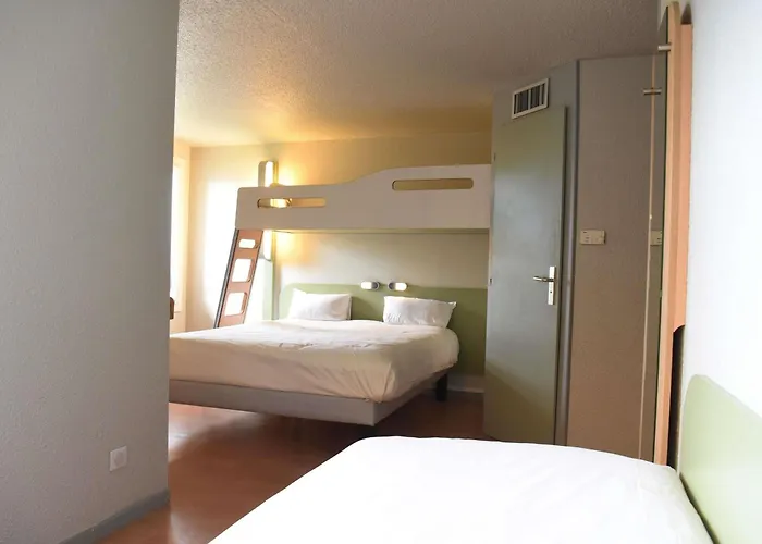 Hotel Ibis Budget Laval 2*