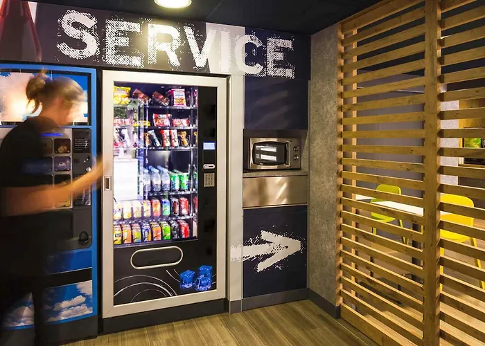 Ibis Budget Laval 2*