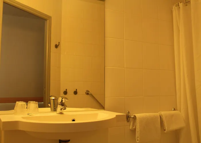 Ibis Budget Laval Hotel 2*