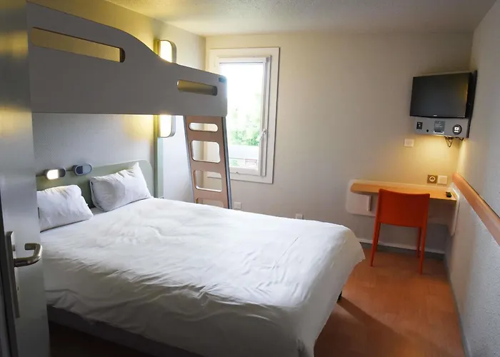 Ibis Budget Laval Hotel 2*