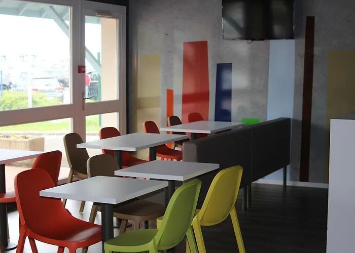 Ibis Budget Laval Hotel 2*