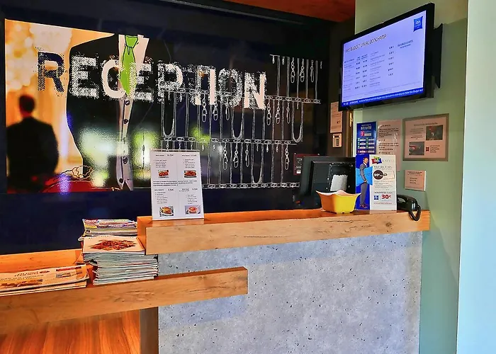 Ibis Budget Laval Hotell