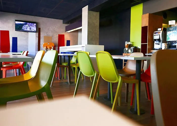 Ibis Budget Laval 호텔 2*